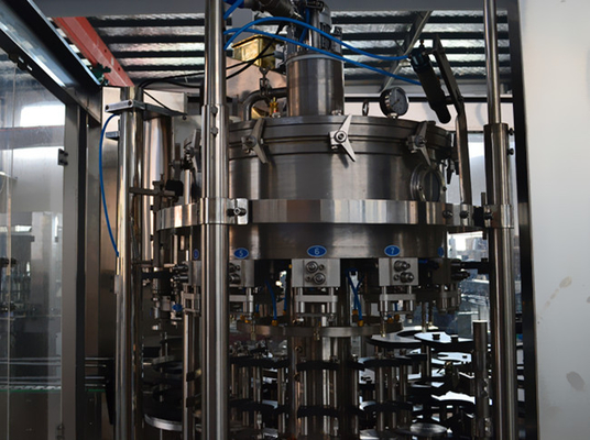 Fully Automatic Liquid Bottle Wine Filling Machine in 380V for PET Bottle Glass Bottle