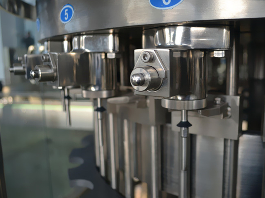 DCGF40-40-10 Automated SUS. 304 Carbonated Drink Filling Machine Gas Beverage Bottling Equipment